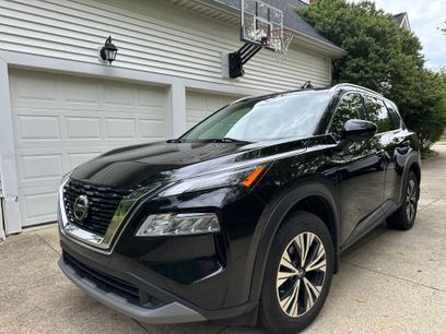 Used 2021 Nissan Rogue SV w/ Premium Package