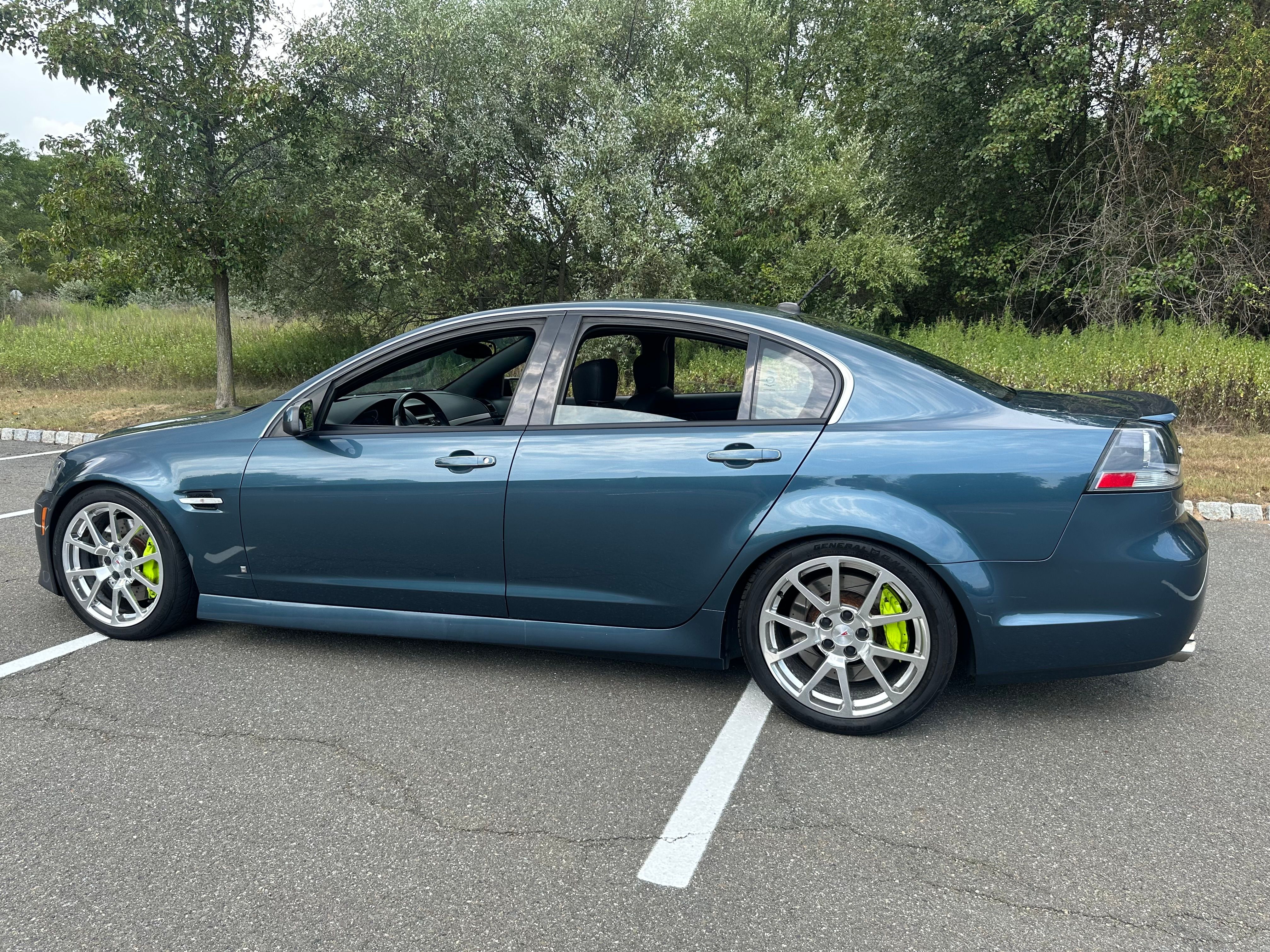 Used 2009 Pontiac G8 GT w/ Premium Package RWD image 21
