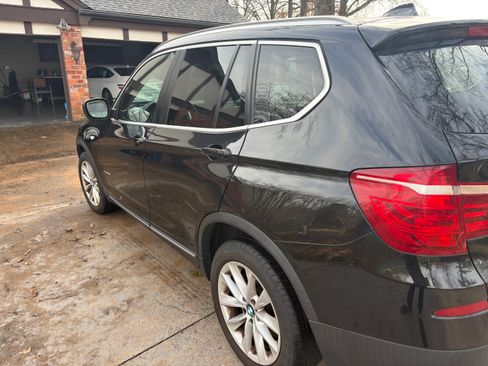 Used 2011 BMW X3 xDrive28i image 2