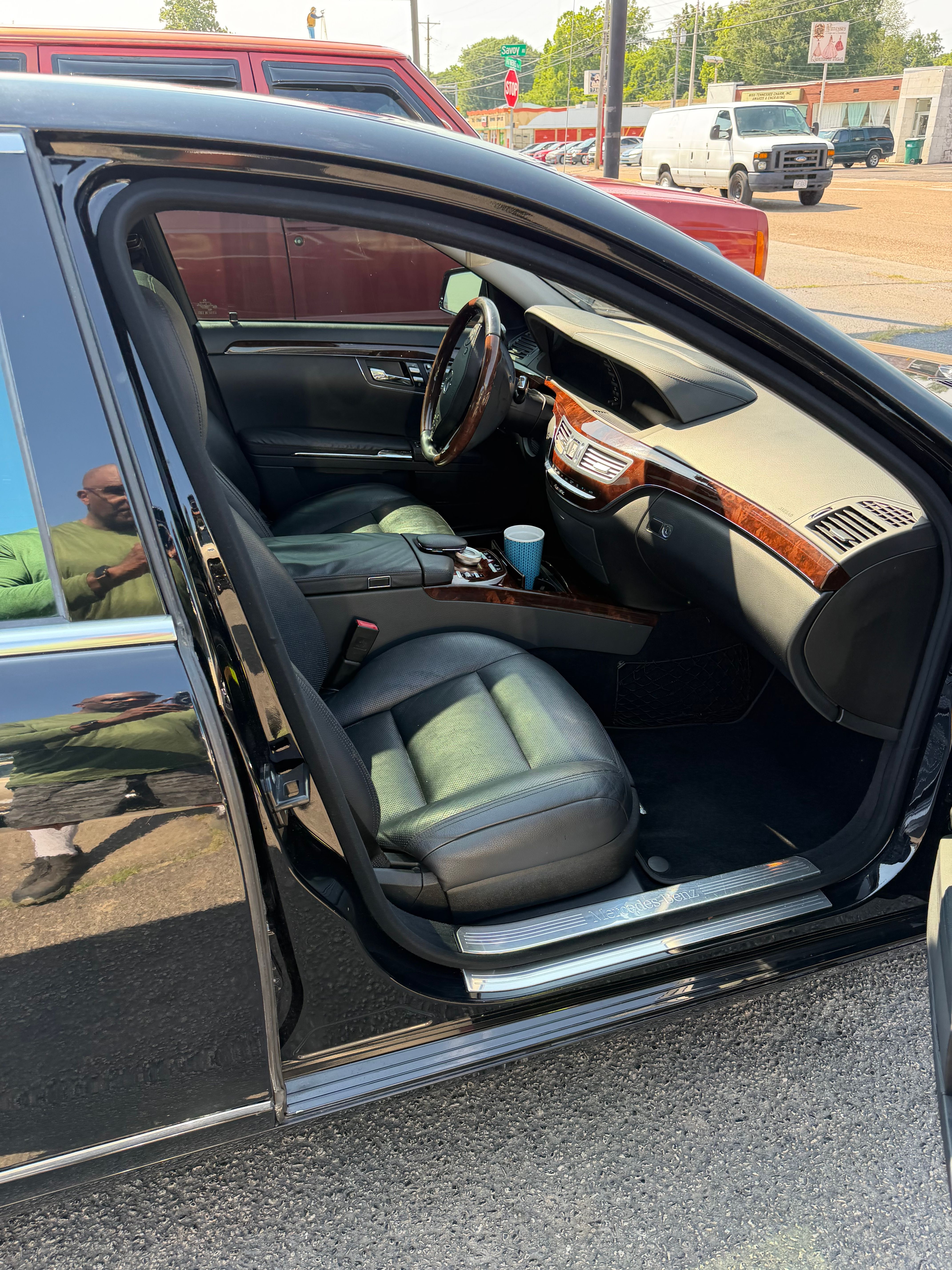 Used 2011 Mercedes-Benz S 550 4MATIC image 7