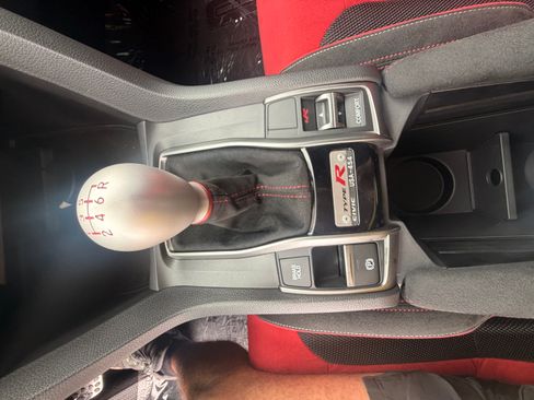 Used 2021 Honda Civic Type R Limited image 14
