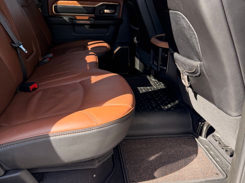 Used 2020 RAM 3500 Limited image 11