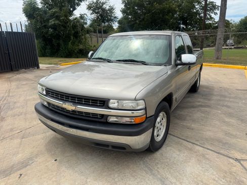 Used 2001 Chevrolet Silverado 1500 LS w/ Firm Ride Suspension Pkg RWD image 10