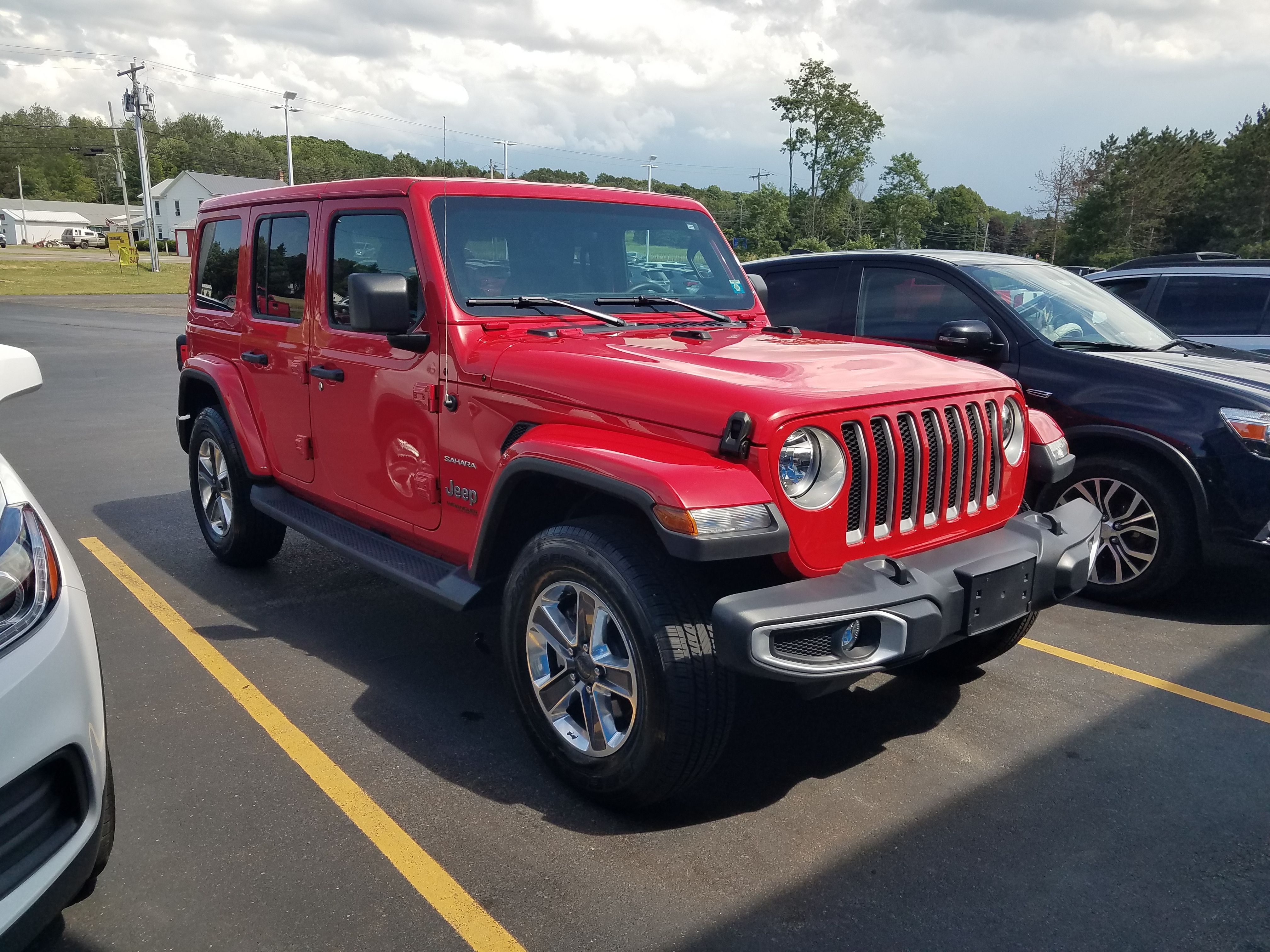 Used 2020 Jeep Wrangler Unlimited Sahara w/ Uconnect 4C Nav & Sound Group AWD/4WD image 1
