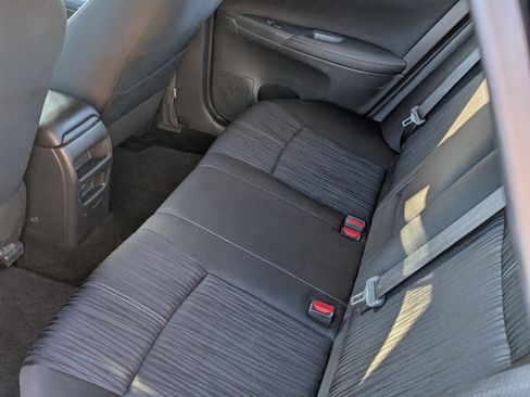 Used 2017 Nissan Sentra SV image 8