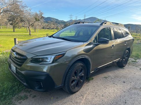Used 2020 Subaru Outback Onyx Edition XT w/ Popular Package #2 image 2