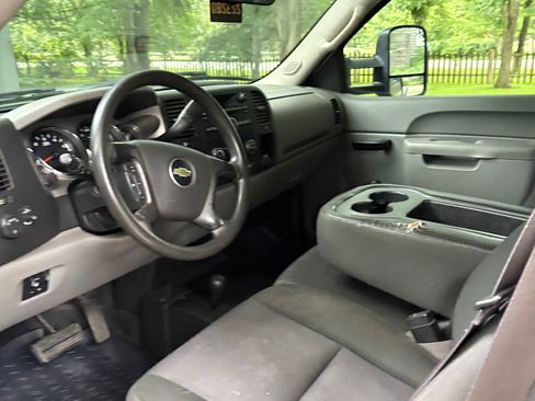 Used 2012 Chevrolet Silverado 2500 W/T AWD/4WD image 10