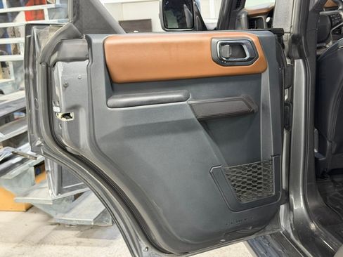 Used 2024 Ford Bronco Outer Banks w/ Sasquatch Package AWD/4WD image 13