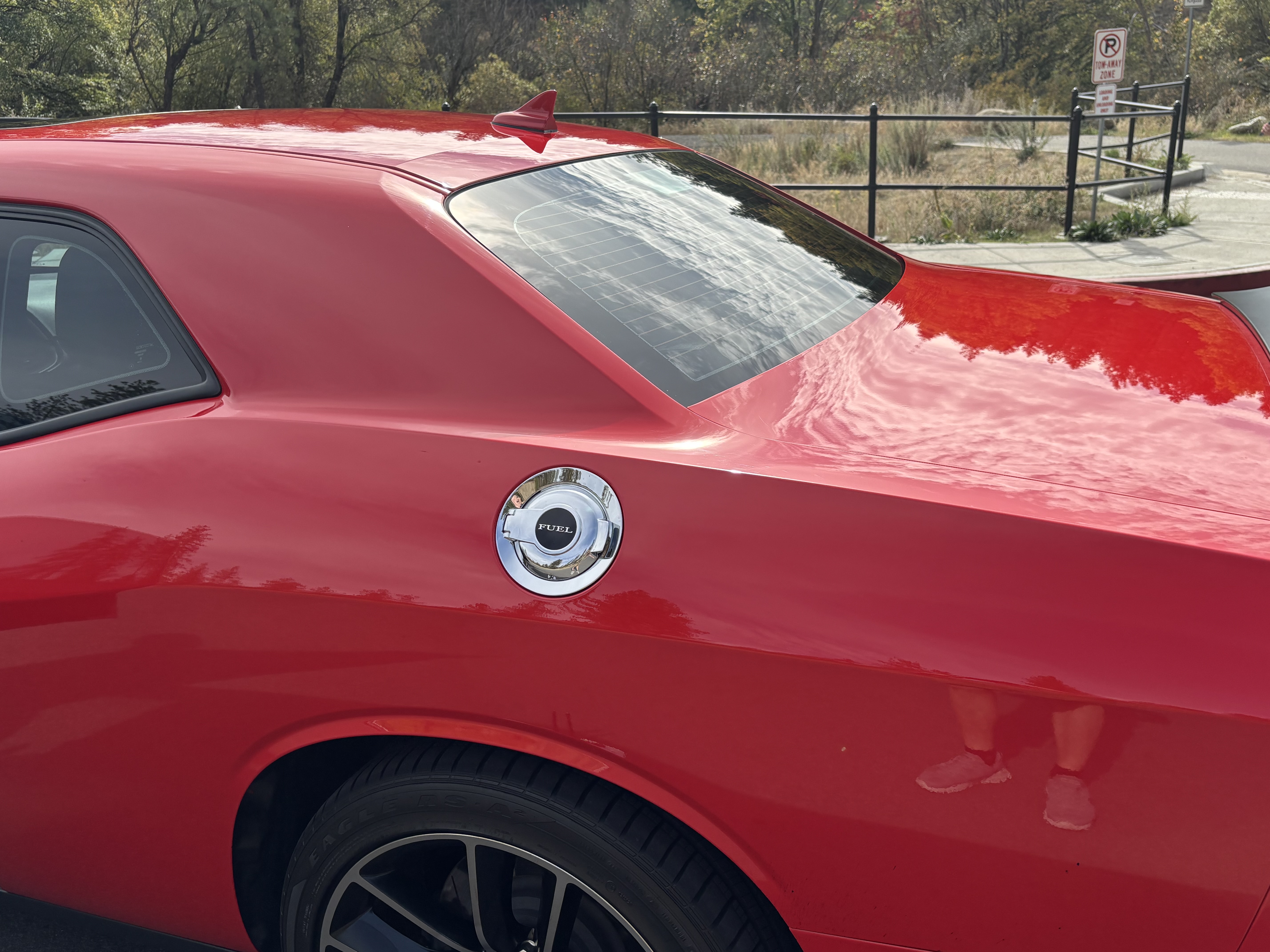 Used 2016 Dodge Challenger R/T Scat Pack w/ Leather Interior Group RWD image 8