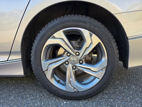 Used 2018 Honda Accord EX-L image 11