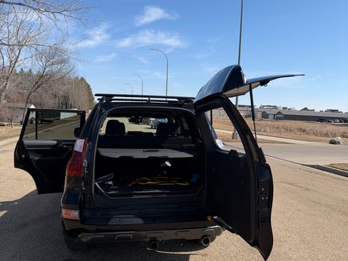 Used 2022 Lexus GX 460 w/ Black Line Special Edition image 24