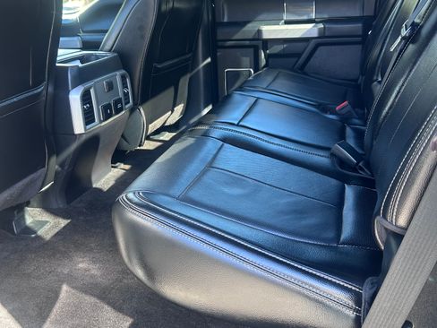 Used 2018 Ford F150 Lariat image 19