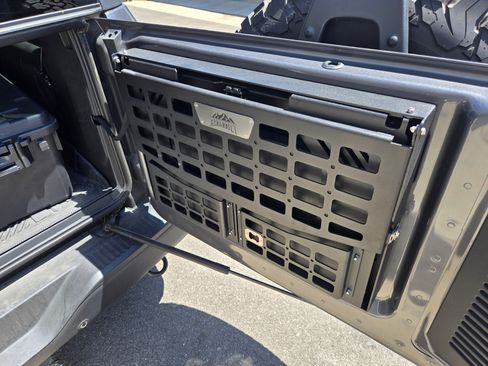 Used 2023 Ford Bronco Badlands AWD/4WD image 5