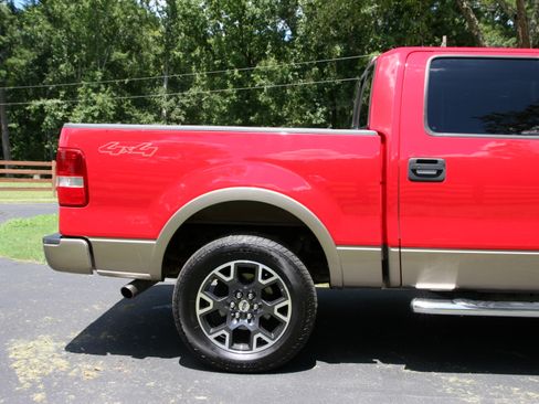 Used 2004 Ford F150 Lariat image 14