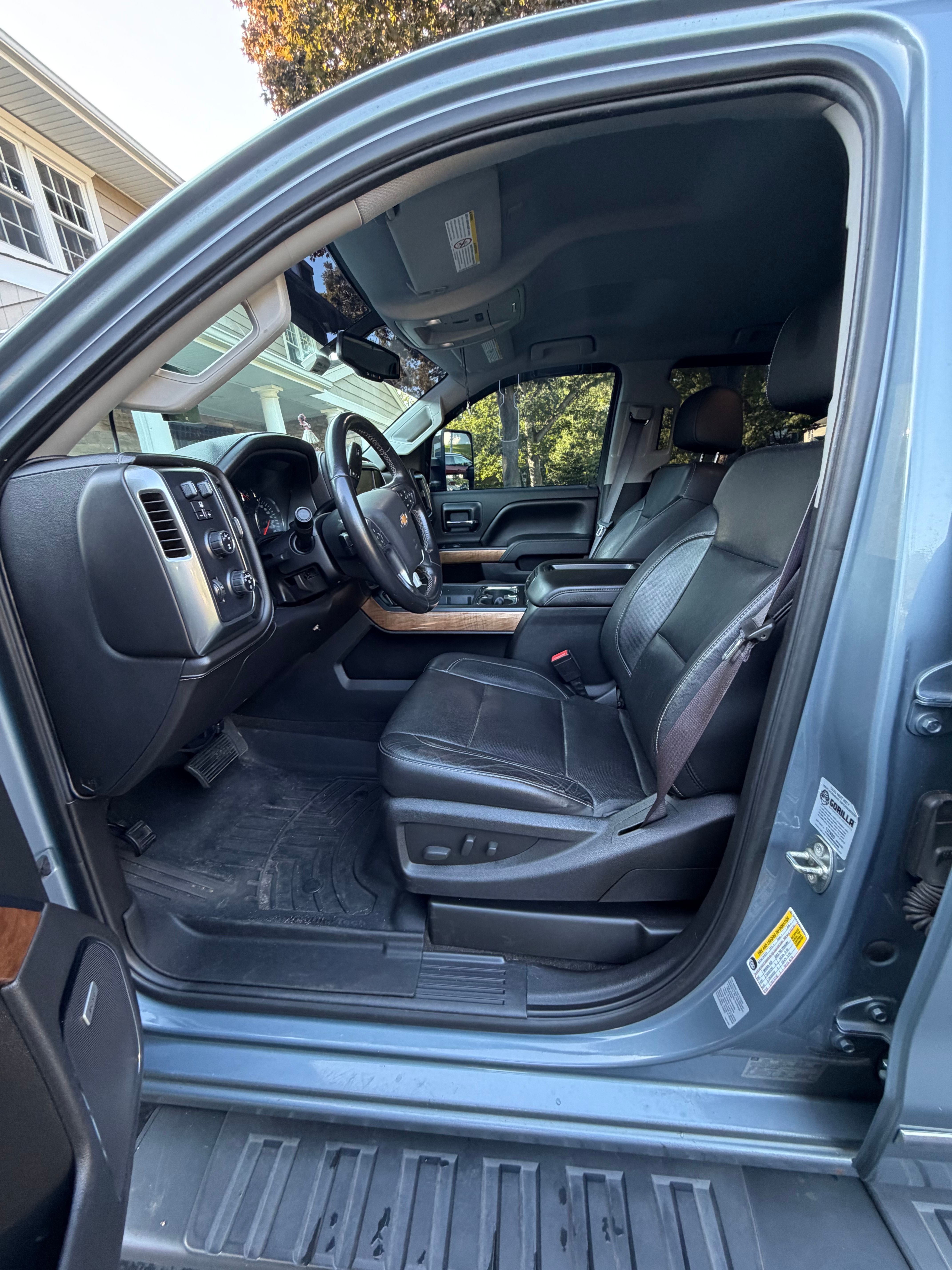 Used 2015 Chevrolet Silverado 2500 LTZ w/ Duramax Plus Package AWD/4WD image 13