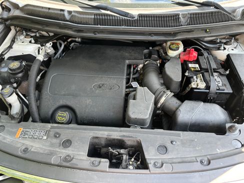 Used 2016 Ford Explorer XLT w/ Equipment Group 202A FWD image 5