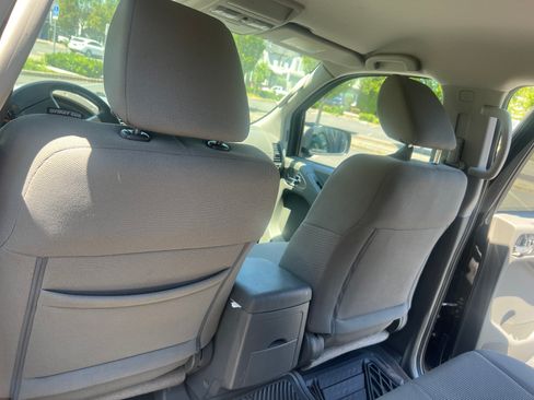 Used 2019 Nissan Frontier SV RWD image 12