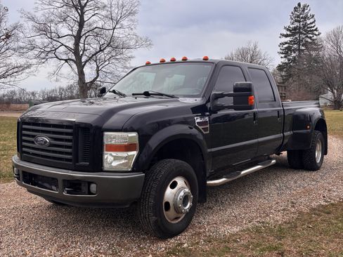 Used 2008 Ford F350 FX4 image 2