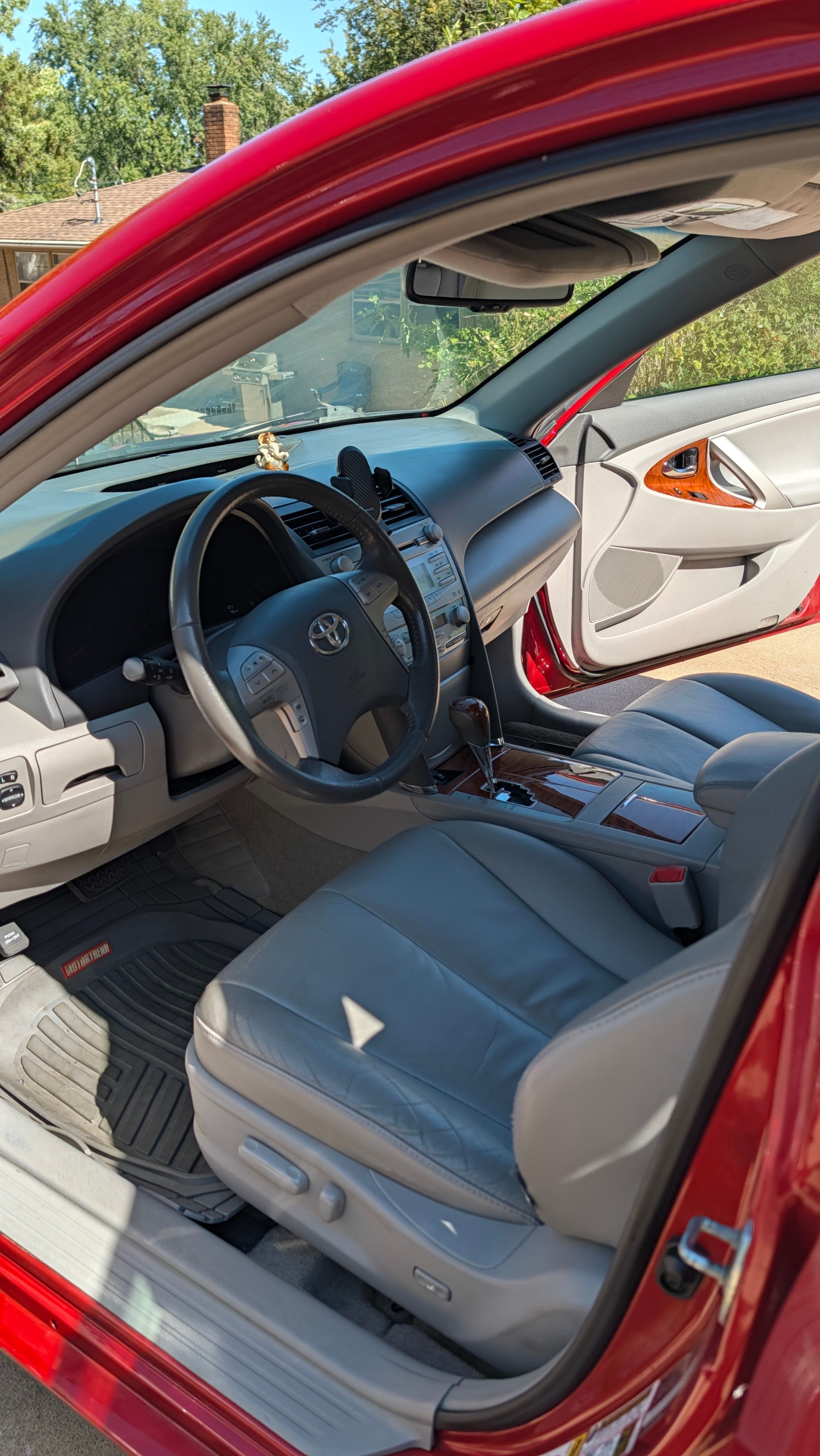 Used 2009 Toyota Camry XLE FWD image 16