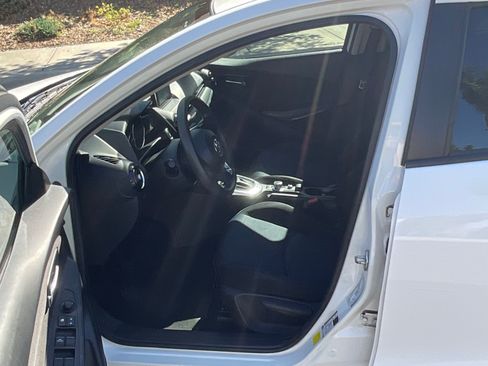 Used 2017 Toyota Yaris iA FWD image 6