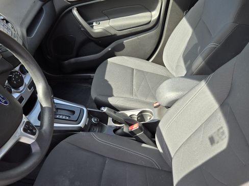 Used 2019 Ford Fiesta SE image 8