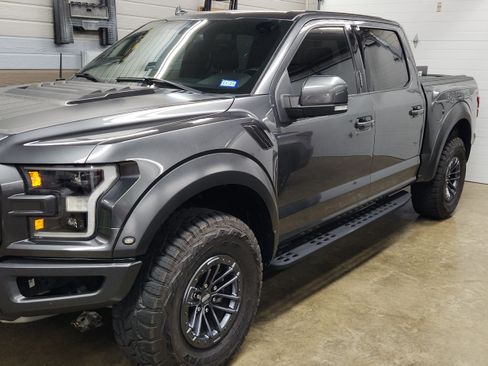 Used 2019 Ford F150 Raptor w/ Equipment Group 802A Luxury image 1