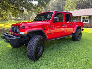 Used 2024 Jeep Gladiator Sport AWD/4WD video 1