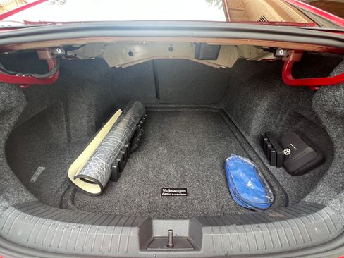 Used 2025 Volkswagen Jetta Sport image 12