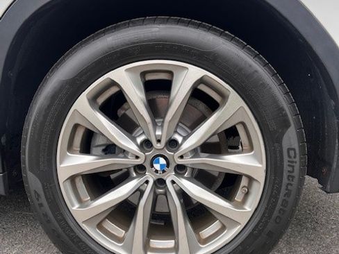 Used 2019 BMW X4 xDrive30i w/ Convenience Package AWD/4WD image 5