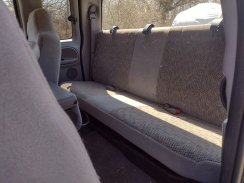 Used 2001 Dodge Ram 2500 Truck 2WD Quad Cab image 13