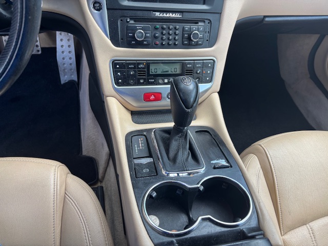 Used 2011 Maserati GranTurismo Convertible RWD image 6