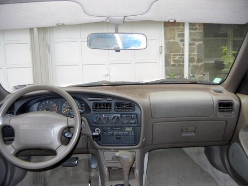 Used 1994 Toyota Camry LE image 12