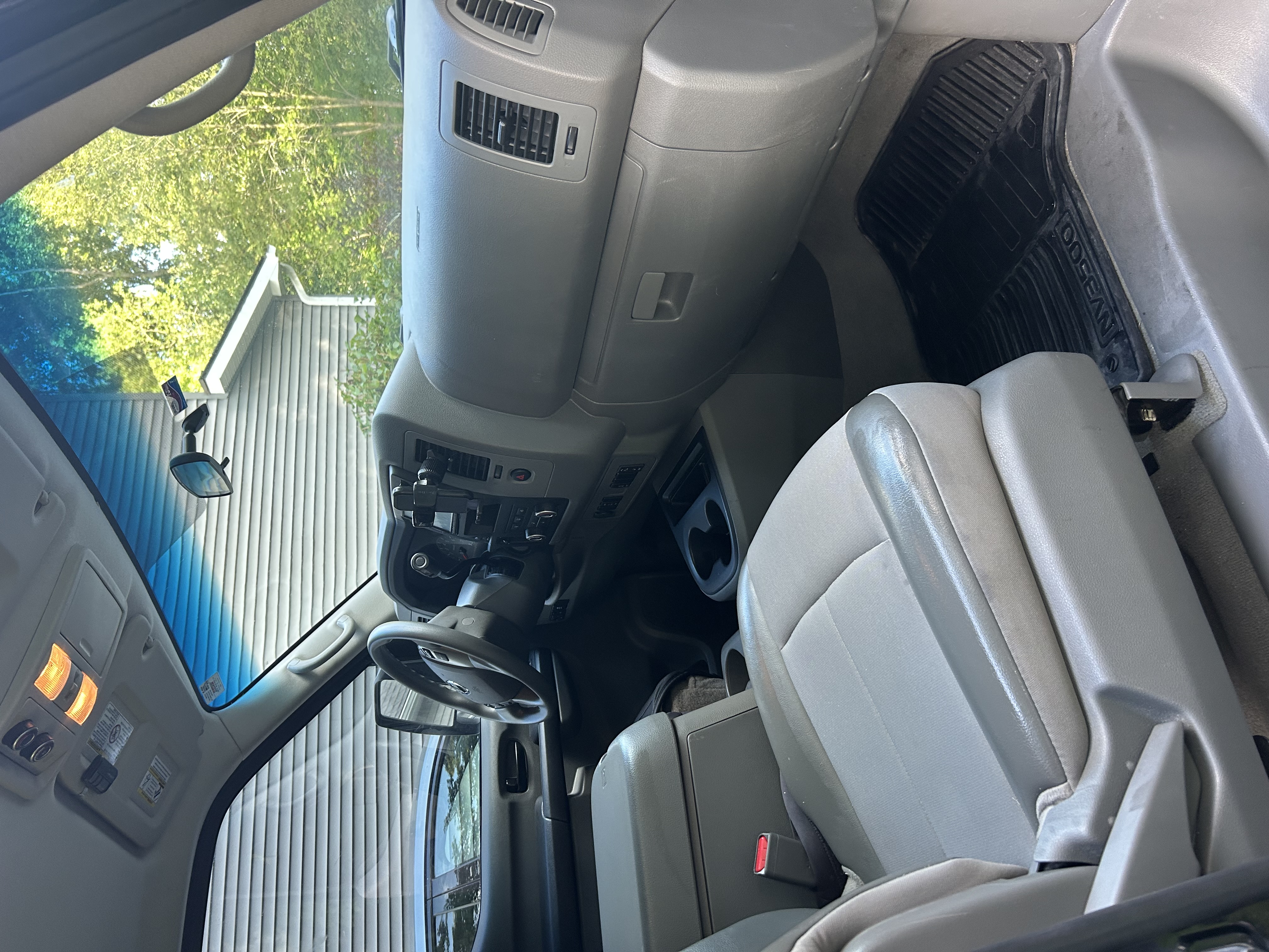 Used 2021 Nissan NV 3500 SV RWD image 11