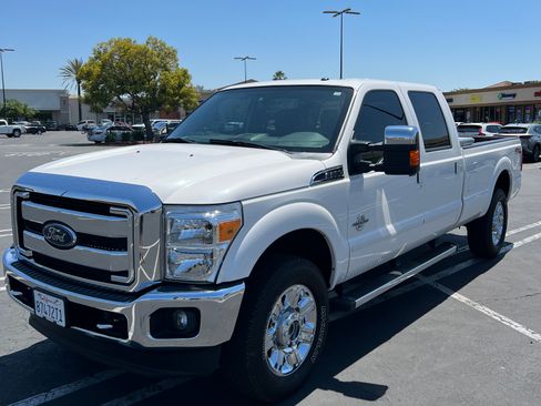 Used 2015 Ford F350 Lariat w/ Lariat Ultimate Package AWD/4WD image 2