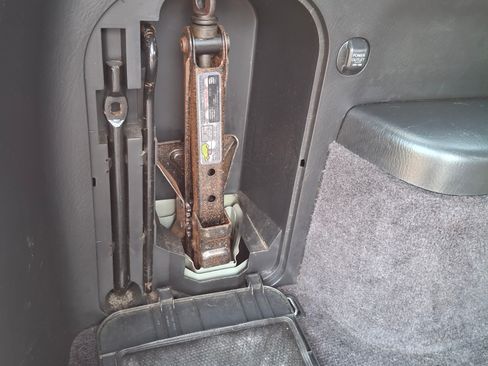 Used 2002 Acura MDX image 16