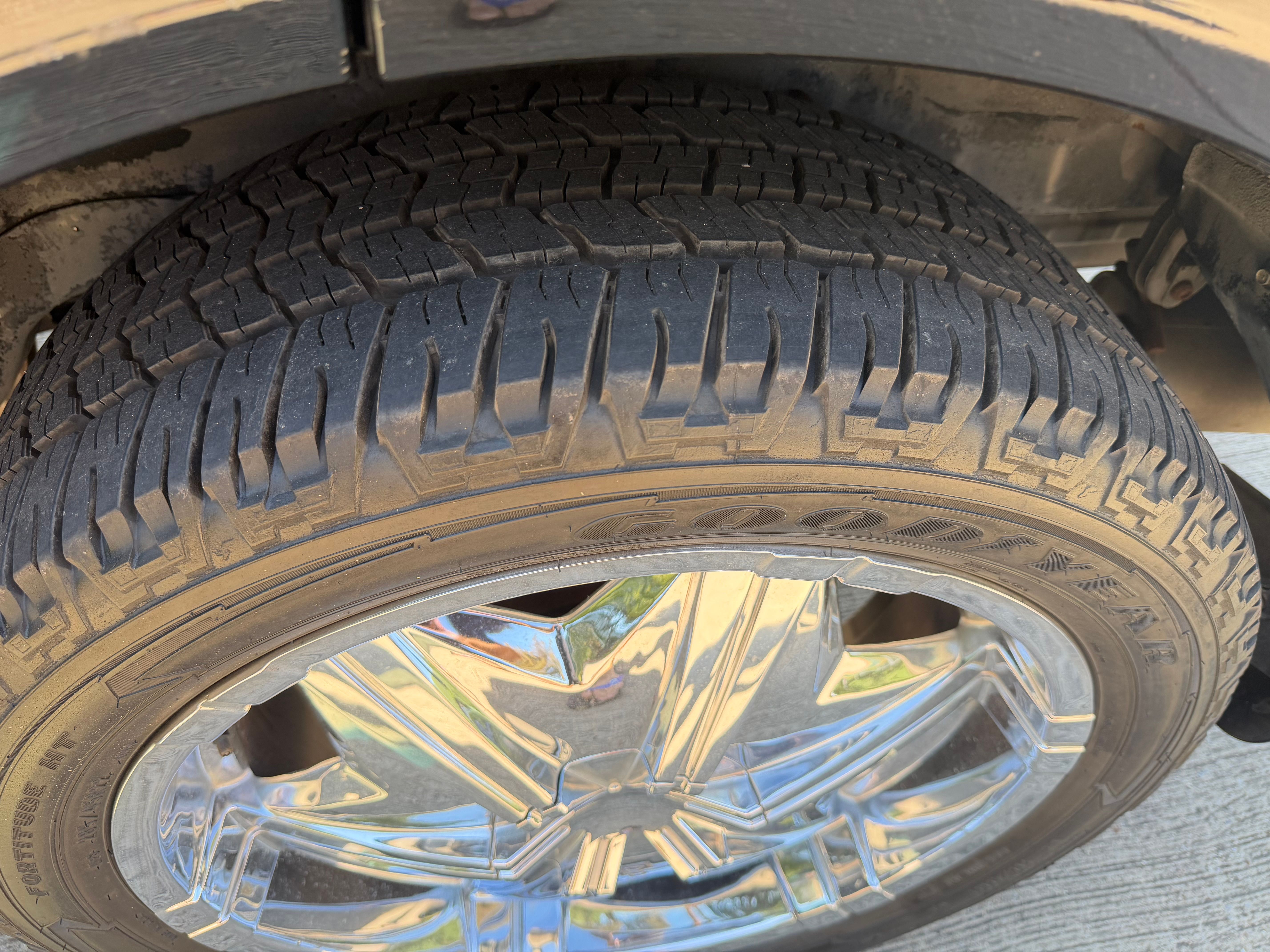 Used 2001 Mitsubishi Montero Limited AWD/4WD image 10