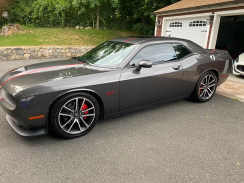 Used 2020 Dodge Challenger R/T w/ Plus Package image 8