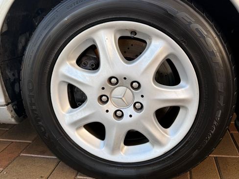 Used 2000 Mercedes-Benz S 500 image 12