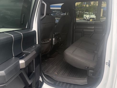 Used 2019 Ford F150 XLT w/ Equipment Group 302A Luxury AWD/4WD image 9