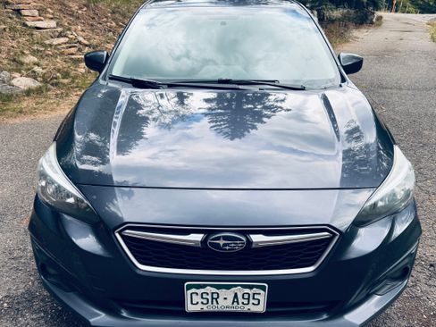 Used 2017 Subaru Impreza 2.0i Premium AWD/4WD image 9