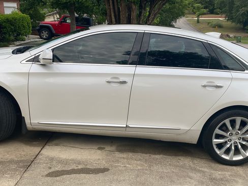 Used 2016 Cadillac XTS Luxury w/ Driver Awareness Package FWD image 12