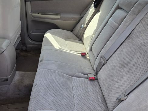 Used 2003 Toyota Camry LE image 9