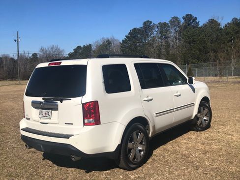 Used 2014 Honda Pilot Touring image 2