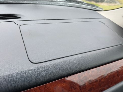 Used 2011 Chevrolet Tahoe LS image 20