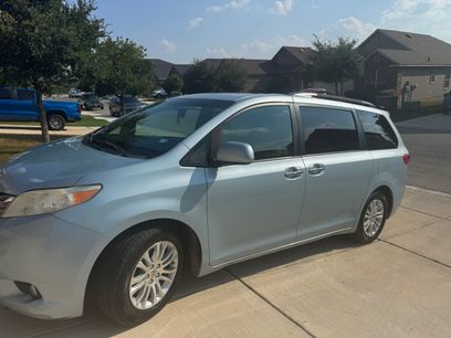 Used 2016 Toyota Sienna XLE