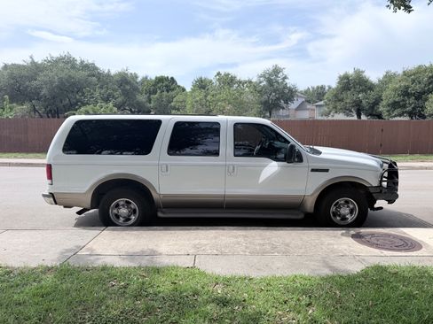 Used 2000 Ford Excursion Limited RWD image 1