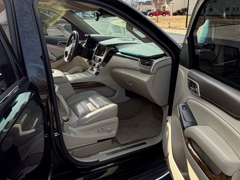 Used 2016 GMC Yukon Denali w/ Open Road Package AWD/4WD image 9