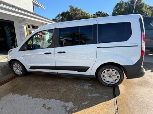 Used 2018 Ford Transit Connect XL FWD image 1