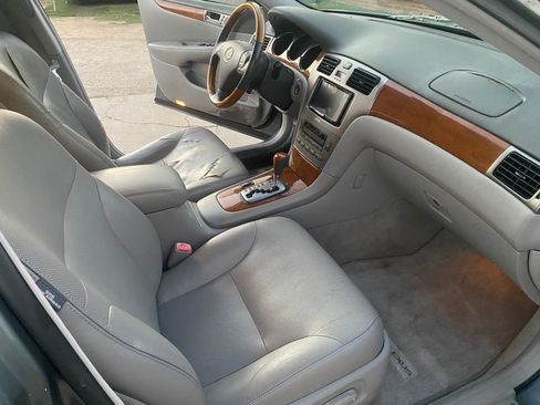 Used 2005 Lexus ES 330 image 9