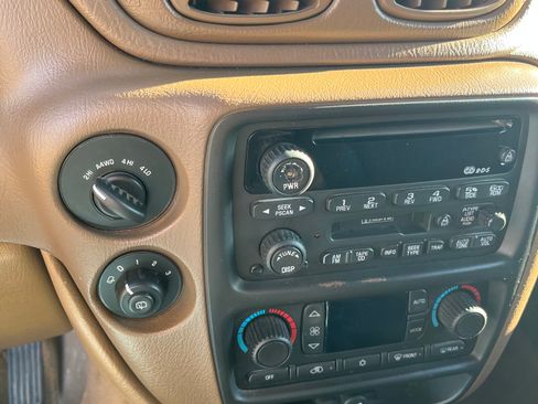 Used 2002 Chevrolet TrailBlazer LTZ w/ Shield Pkg image 15